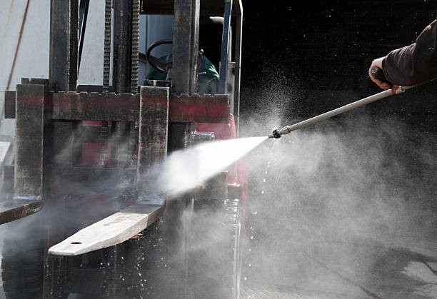 Best Roof Washing  in Nedrow, NY